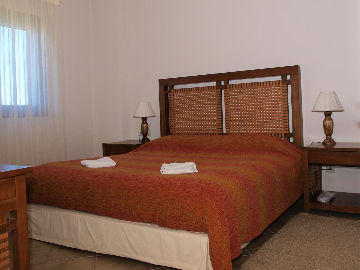 Hotel Theasi Diakopto Extérieur photo